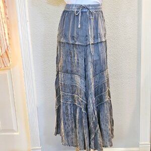 Just Cruising Silver Skirt